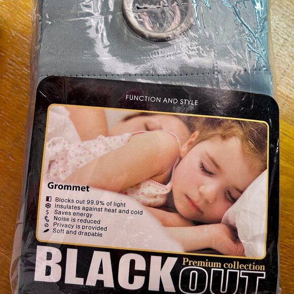 PREMIUM COLLECTION 141807 Curtains 52 x 84 Inches Grommet Black Out 1 Set - Picture 1 of 3